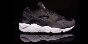 Nike Air Huarache: A Buon Mercato Nike Air Max 90 Nike Nike Air Huarache Donna